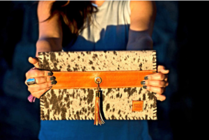The Illumination Clutch. Must. Have. (photo credit www.soulcarrier.com)
